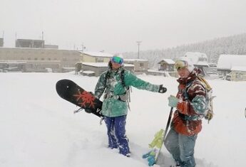 niseko-snowboarders-2014-11-15 ctop